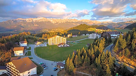 Cheile Gradistei Fundata Resort