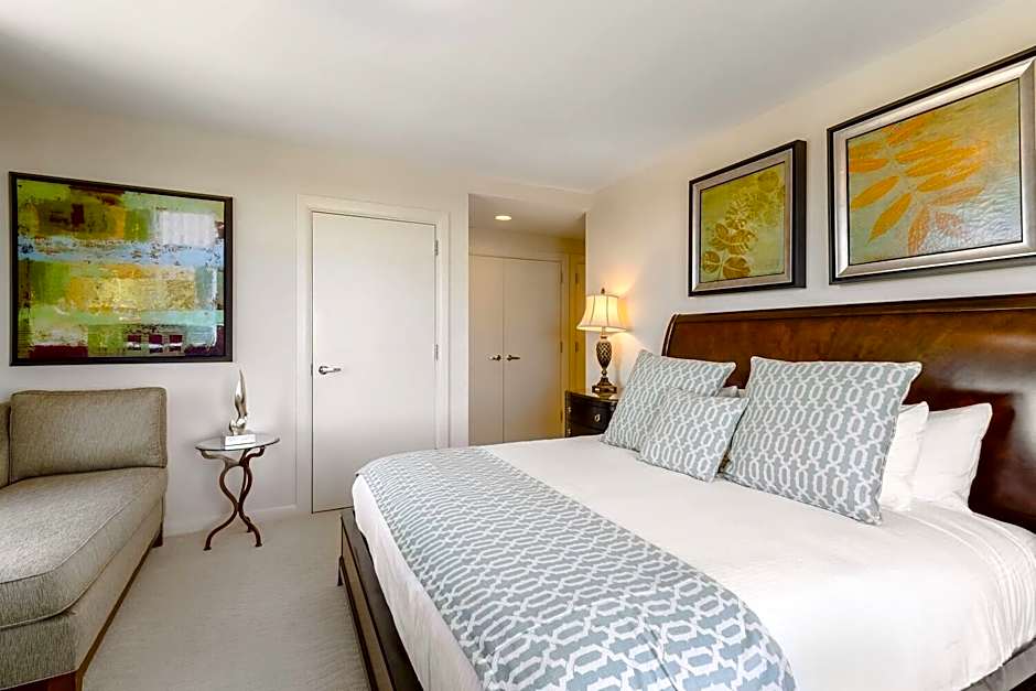 Broadway Plaza, Trademark Collection by Wyndham