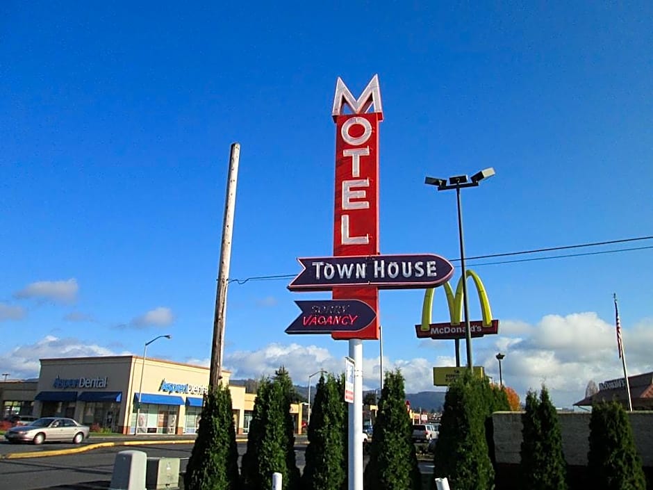 Town House Motel Inc