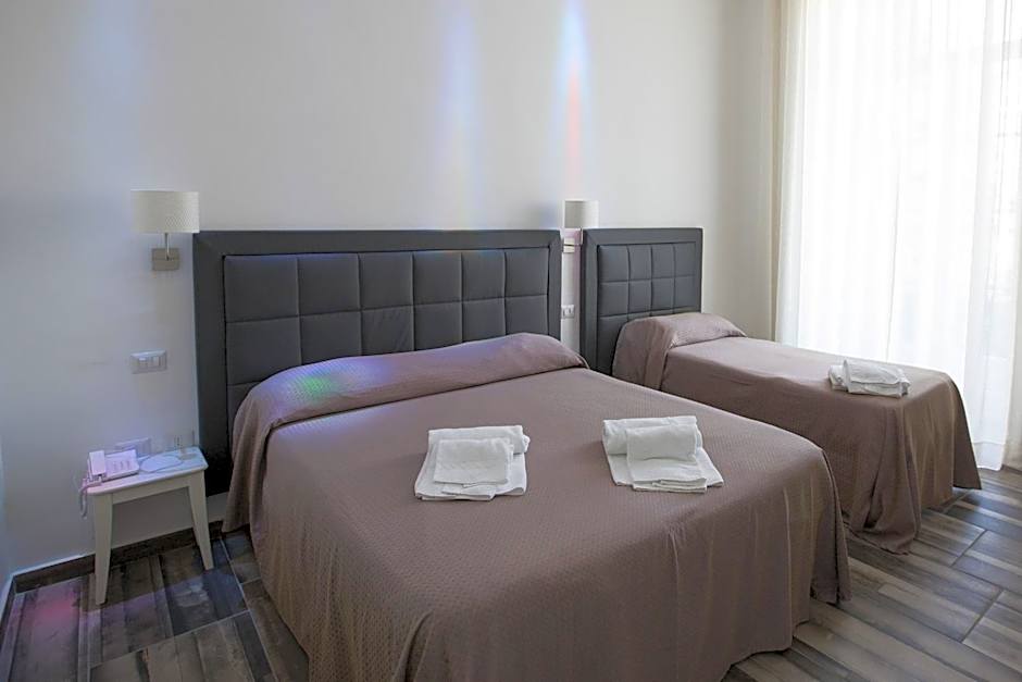 Napoli Garibaldi Square