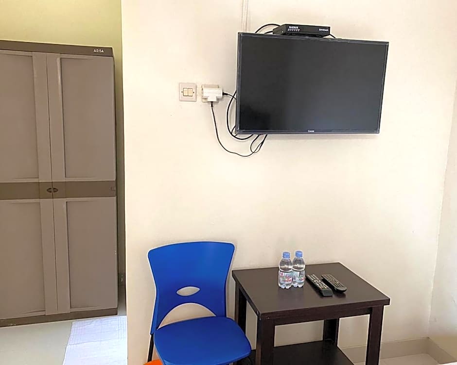 Jatiwinangun Homestay near GOR Satria Purwoketo Mitra RedDoorz