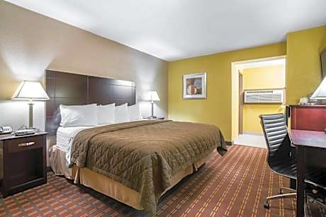 King Room - Accessible/Non-Smoking