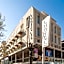 L'Hotel