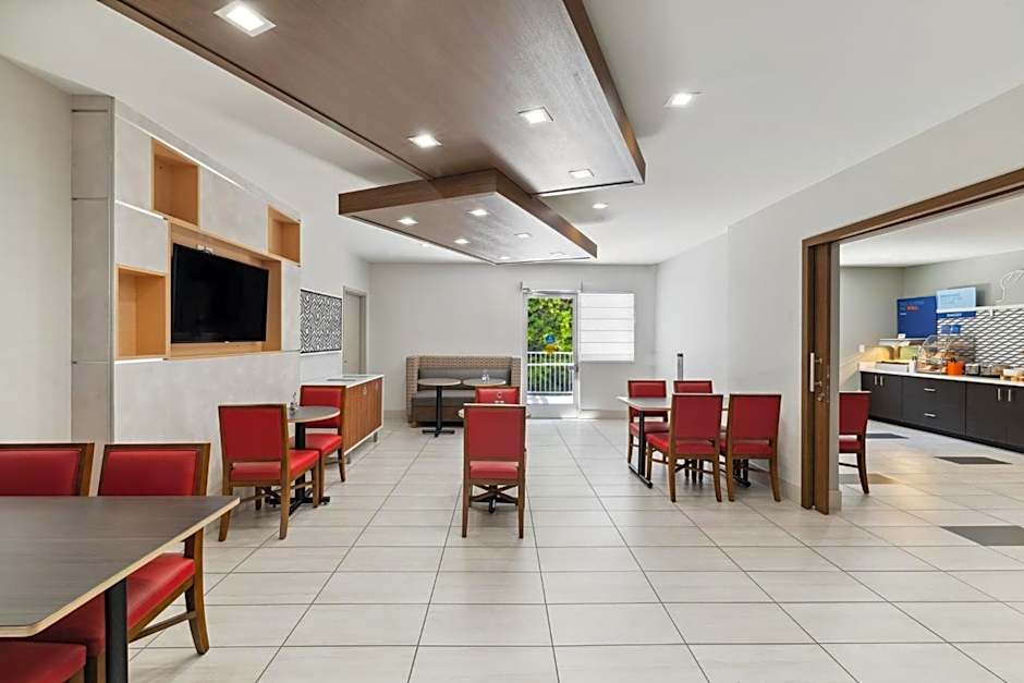 Holiday Inn Express & Suites Mountain View Silicon Valley By IHG