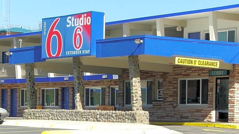 Motel 6-Missoula, MT - University
