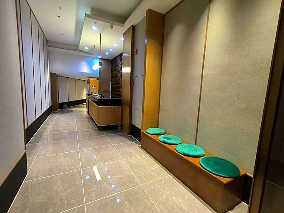 Yifang Hotel Guangzhou Shangxiajiu Pedestrian Street Yongqingfang Branch
