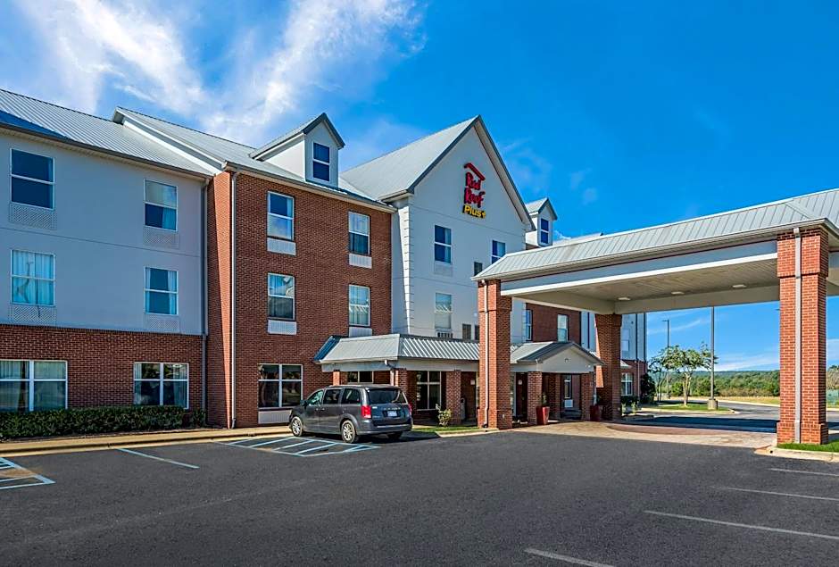 Red Roof PLUS+ & Suites Birmingham - Bessemer