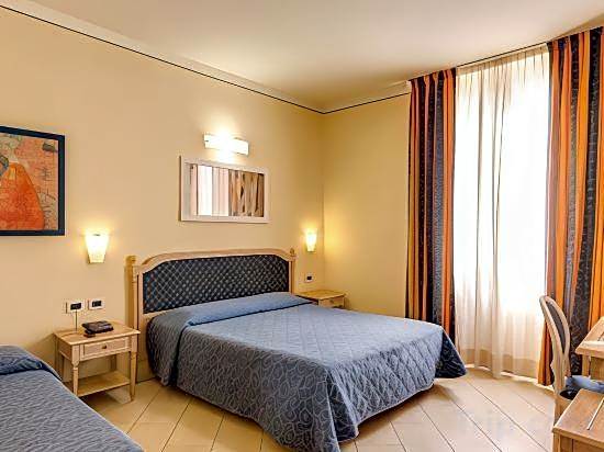 Hotel Azzi