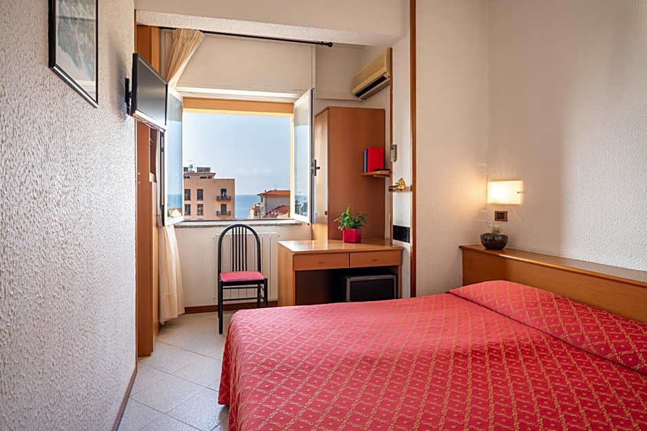 Hotel Careni Villa Italia