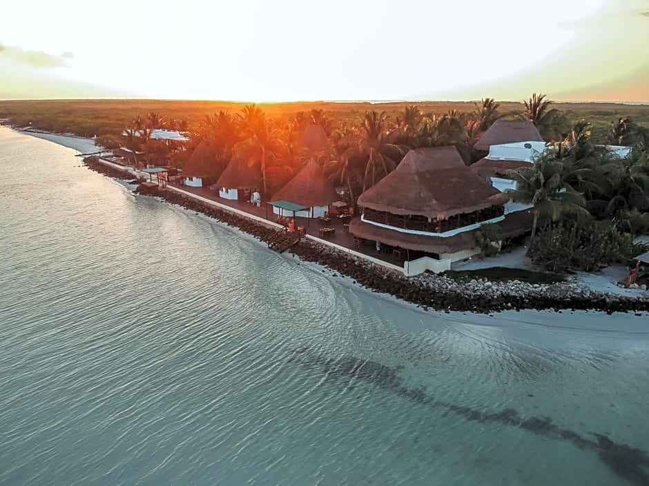 Las Nubes De Holbox