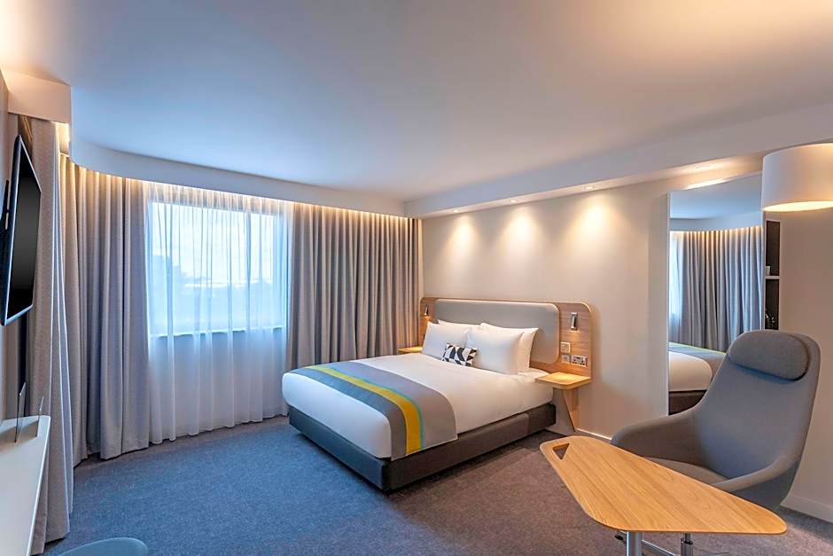 Holiday Inn Express Dublin-Airport By IHG