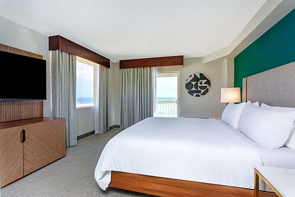 Photo 1 of 8 of 1 Bedroom Suite, Ocean front, Balcony