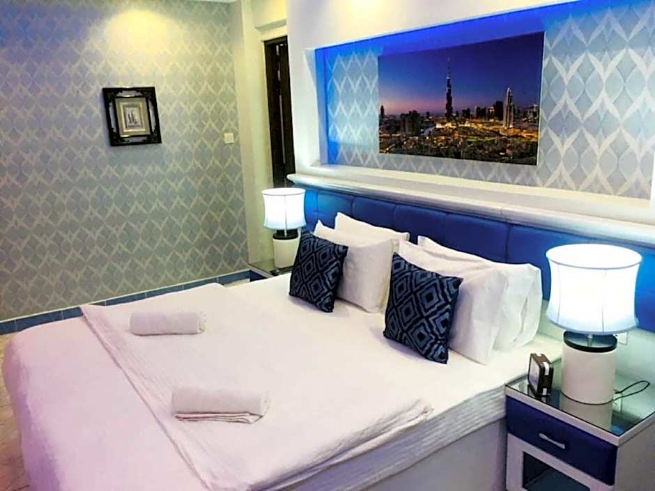 OYO 338 Transworld Hotel