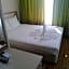 Rich Melissa Hotel