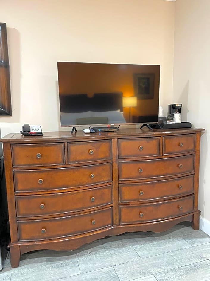 Howard Johnson by Wyndham Ridgecrest, CA