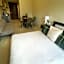 Cozy Pine Suites
