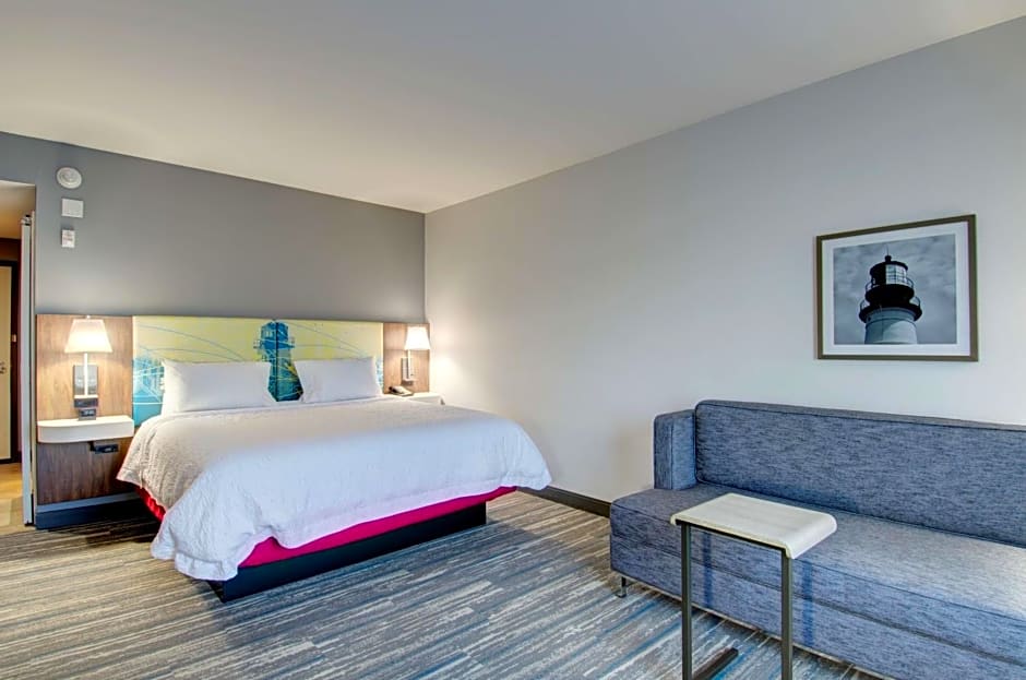 Hampton Inn By Hilton & Suites Portland, ME