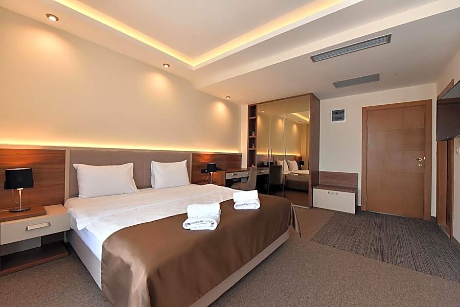Hotel Lazaro