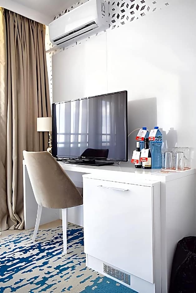 Europe Hotel & Casino All Inclusive