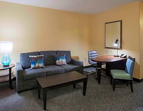 1King Suite Mobility/Hear Access Tub