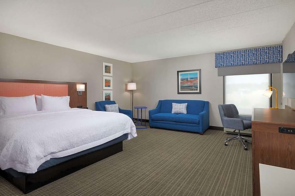 Hampton Inn By Hilton Fairfax City