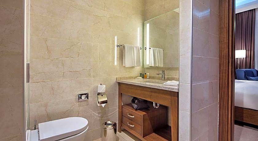 Hilton Garden Inn Izmir Bayrakli