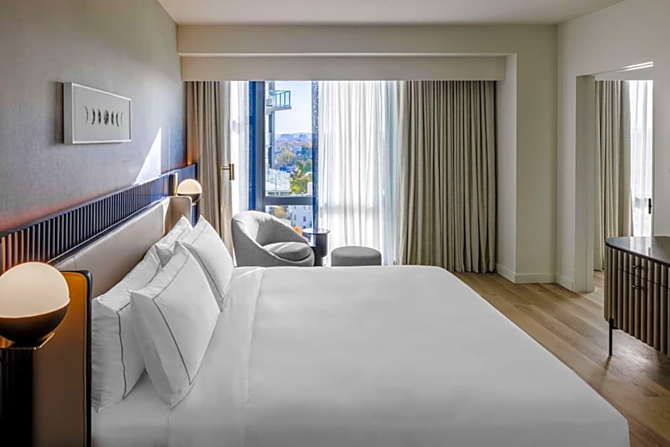 The Morrow Washington DC, Curio Collection By Hilton