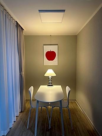 The November Stay Guri Station Branch