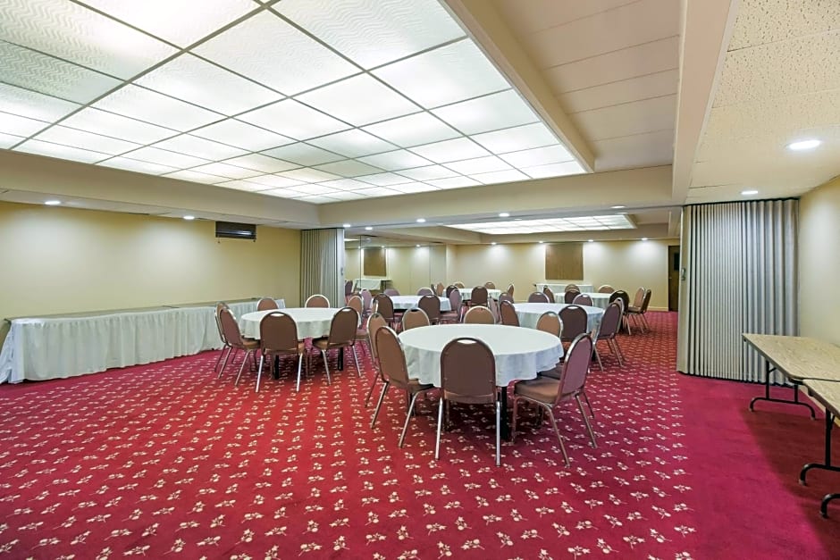 Best Western Braddock Motor Inn