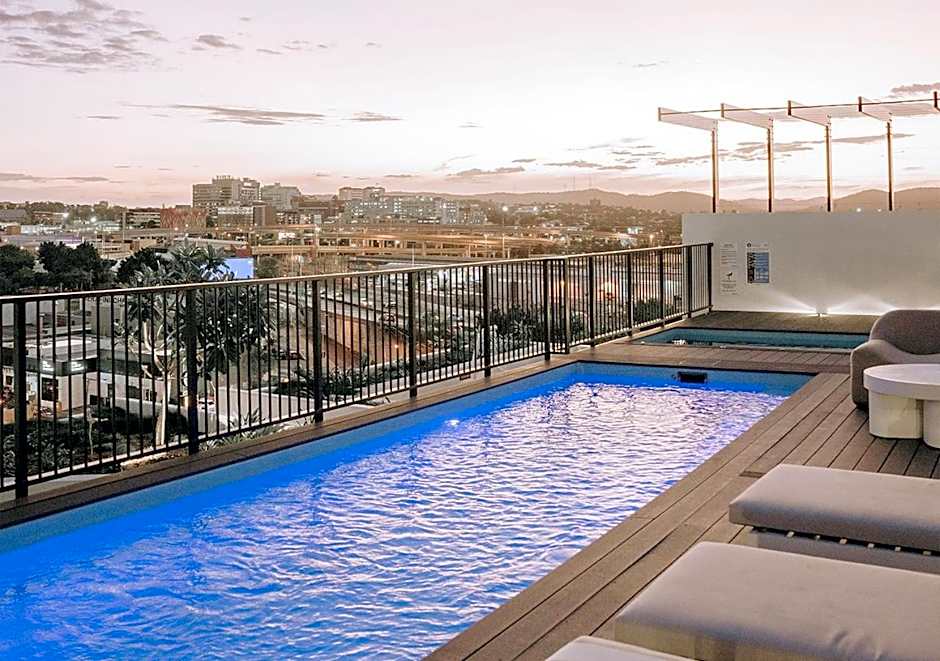 Rambla at Perry House