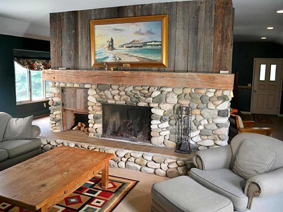 Birchwood Inn