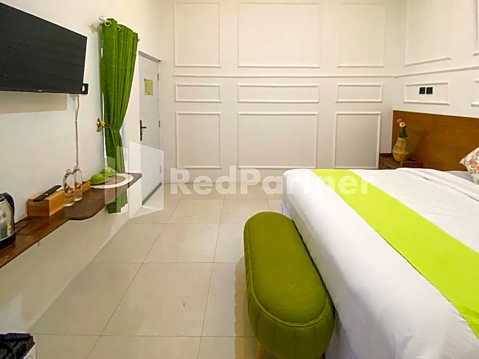 CBG INN RedPartner near Stasiun Solo Balapan