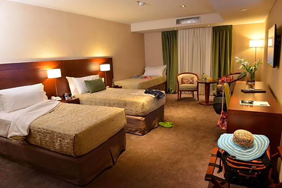 Photo 1 of 1 of Senior 3 Beds