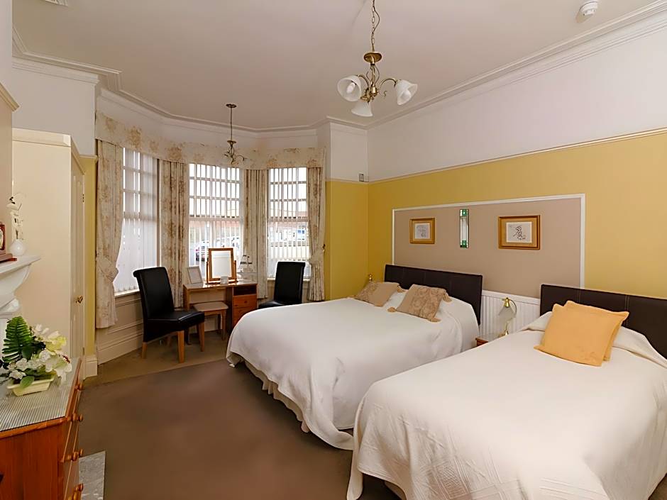 Crescent Lodge Guest House