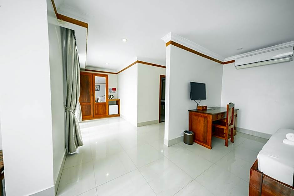 Pursat Riverside Hotel & Spa
