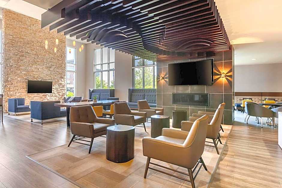 Cambria Hotel Fort Collins