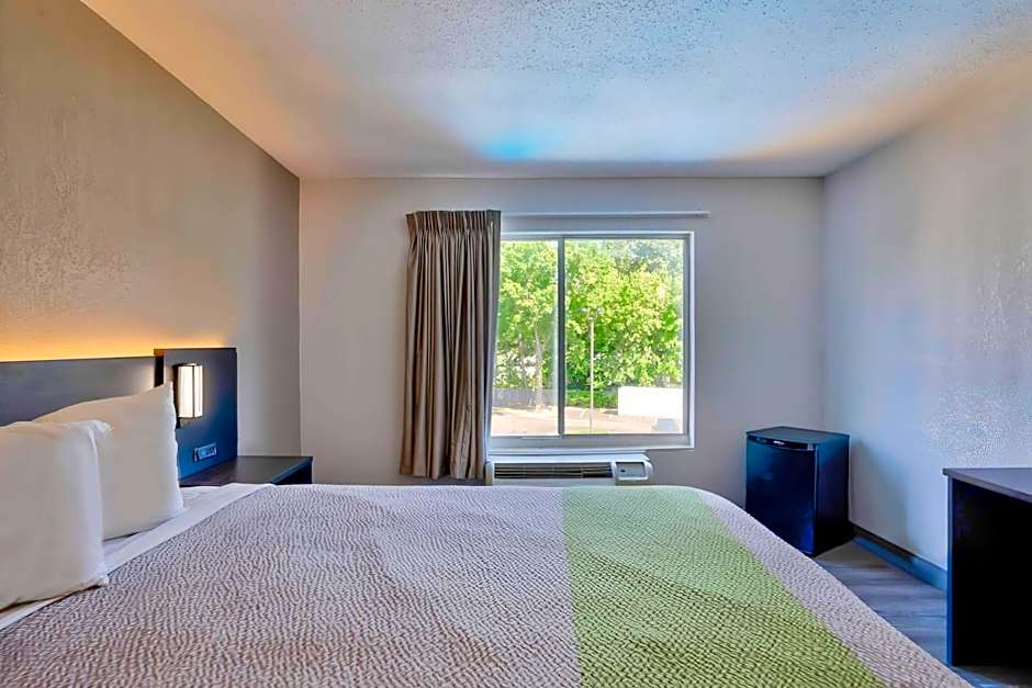 Motel 6 Virginia Beach