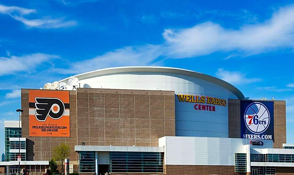 Airport Waterfront Inn