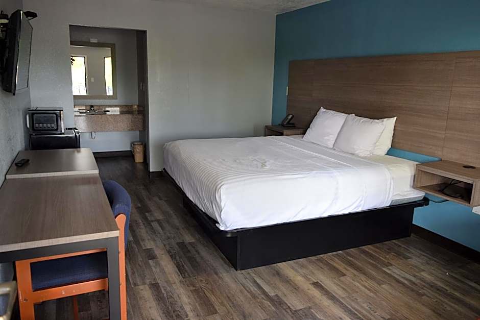 Americas Best Value Inn & Suites/Murfreesboro