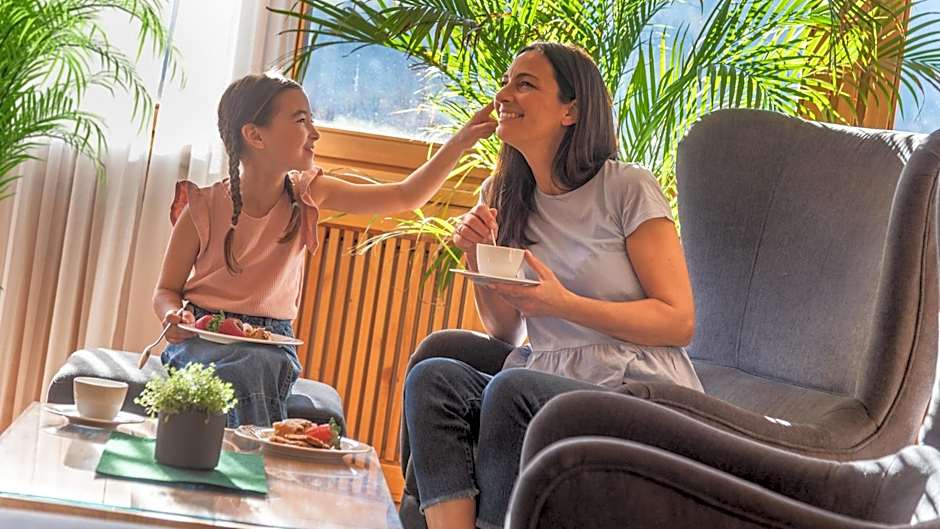 Hotel Post - OlangCard included