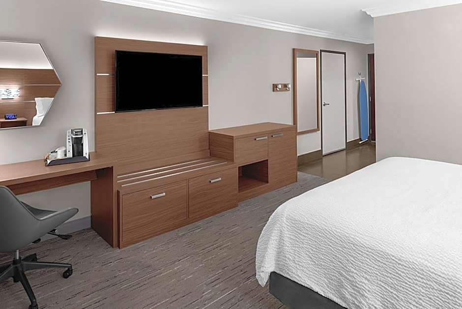 Holiday Inn Express Hotel & Suites Twentynine Palms By IHG