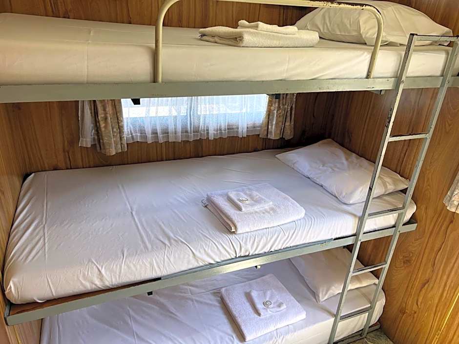 Lakes Main Holiday Park