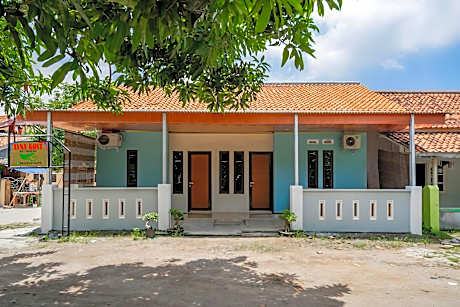Hotel O Ayna Kost Syariah