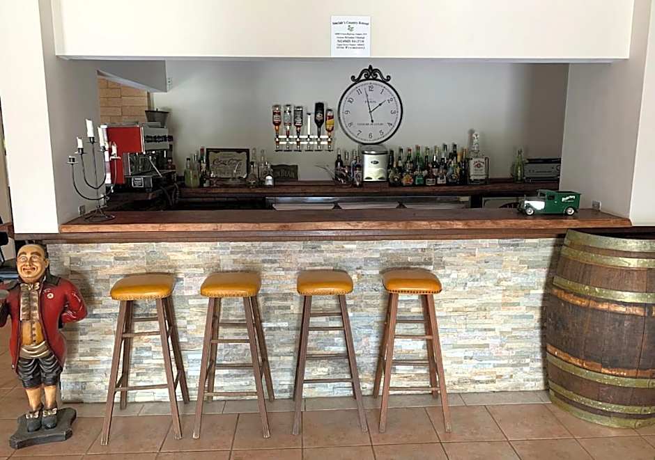 Sinclairs Country Retreat - Adults Only