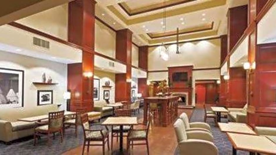 Hampton Inn & Suites Owasso