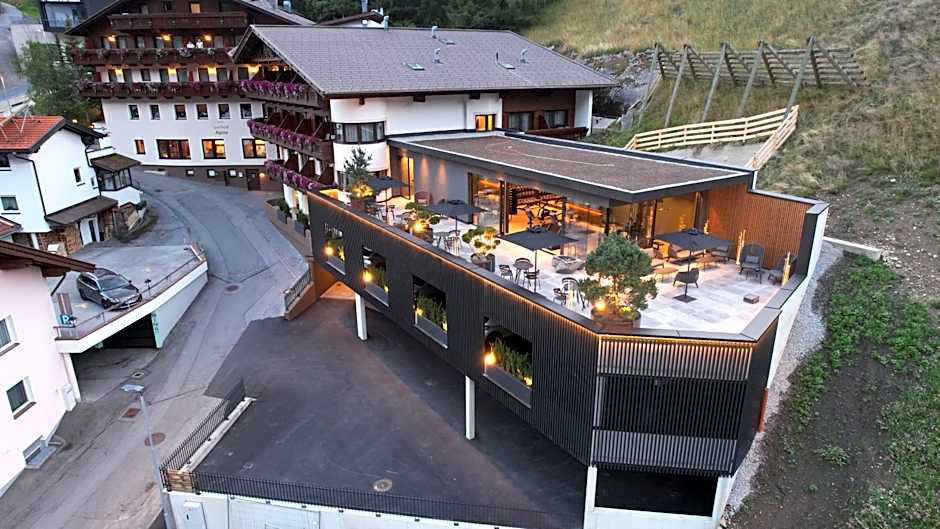 Hotel Alpina Sölden - Adults Only