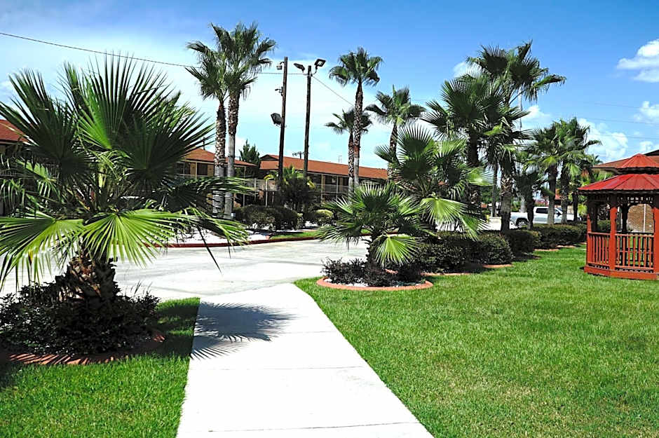 Savannah Inn and Suites Extended Stay