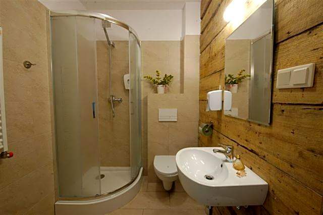 Dom na Skale - Apartamenty w Bieszczadach nad Soliną