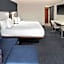 Courtyard by Marriott Cleveland Airport South
