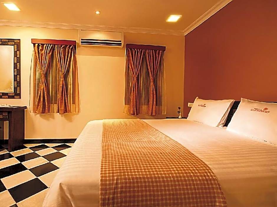 Meenakshi Sunshine Hotel